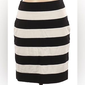 White House Black Market Striped skirt Sz 6